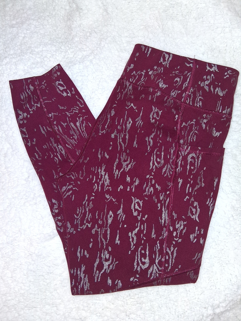 Avia Maroon Leggings with Silver Metallic Pattern